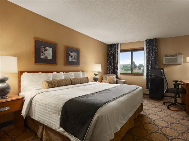 Days Inn By Wyndham Helena Bagian luar foto