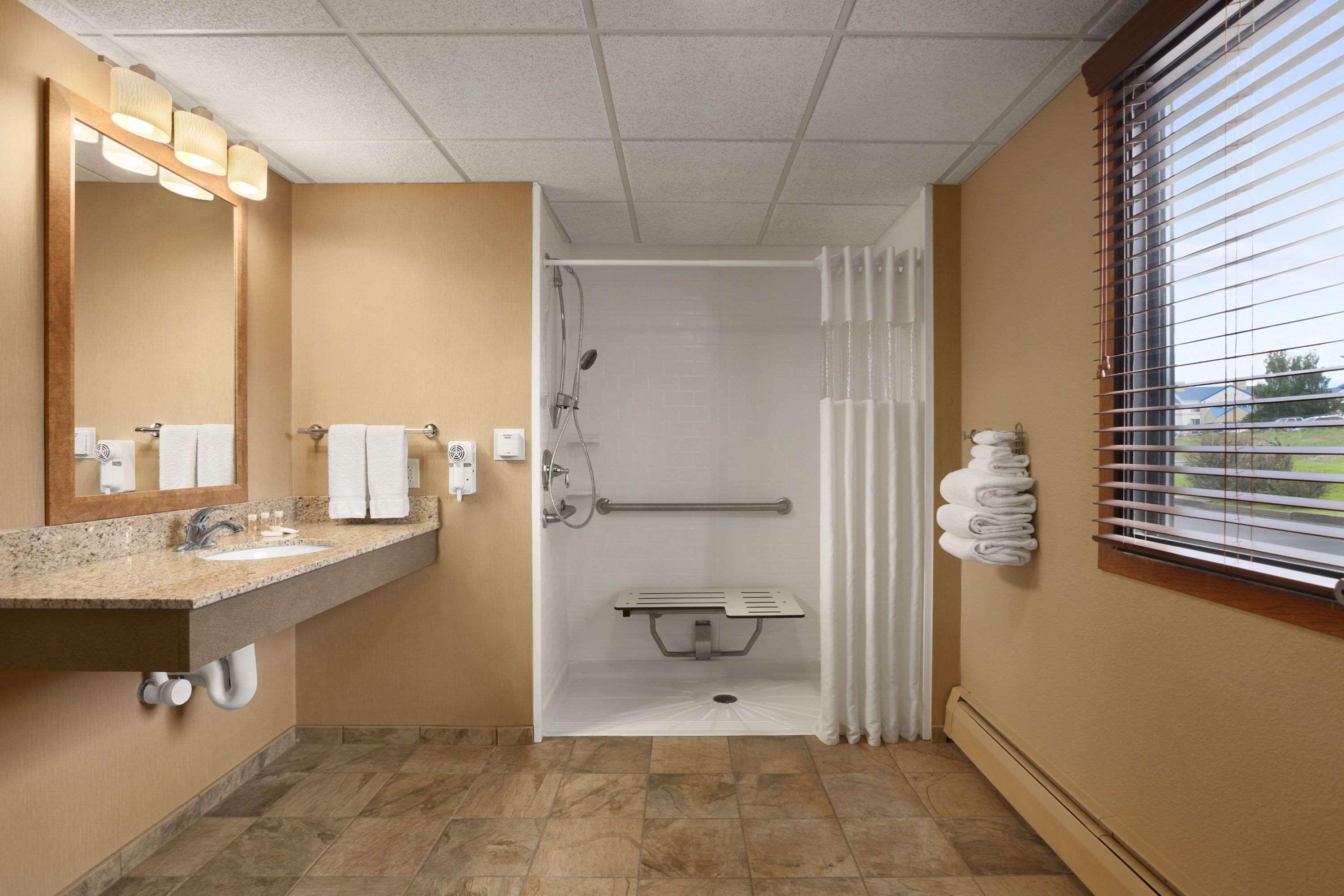 Days Inn By Wyndham Helena Bagian luar foto